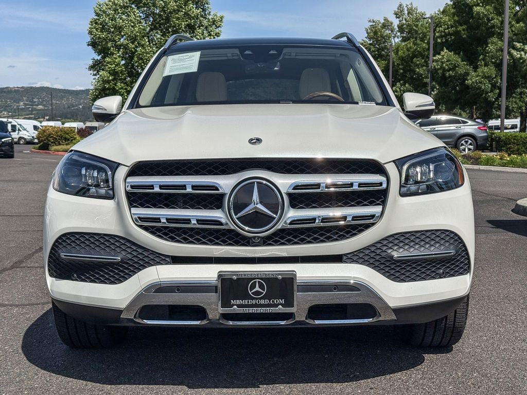 Certified 2022 Mercedes-Benz GLS 450 4MATIC image 4