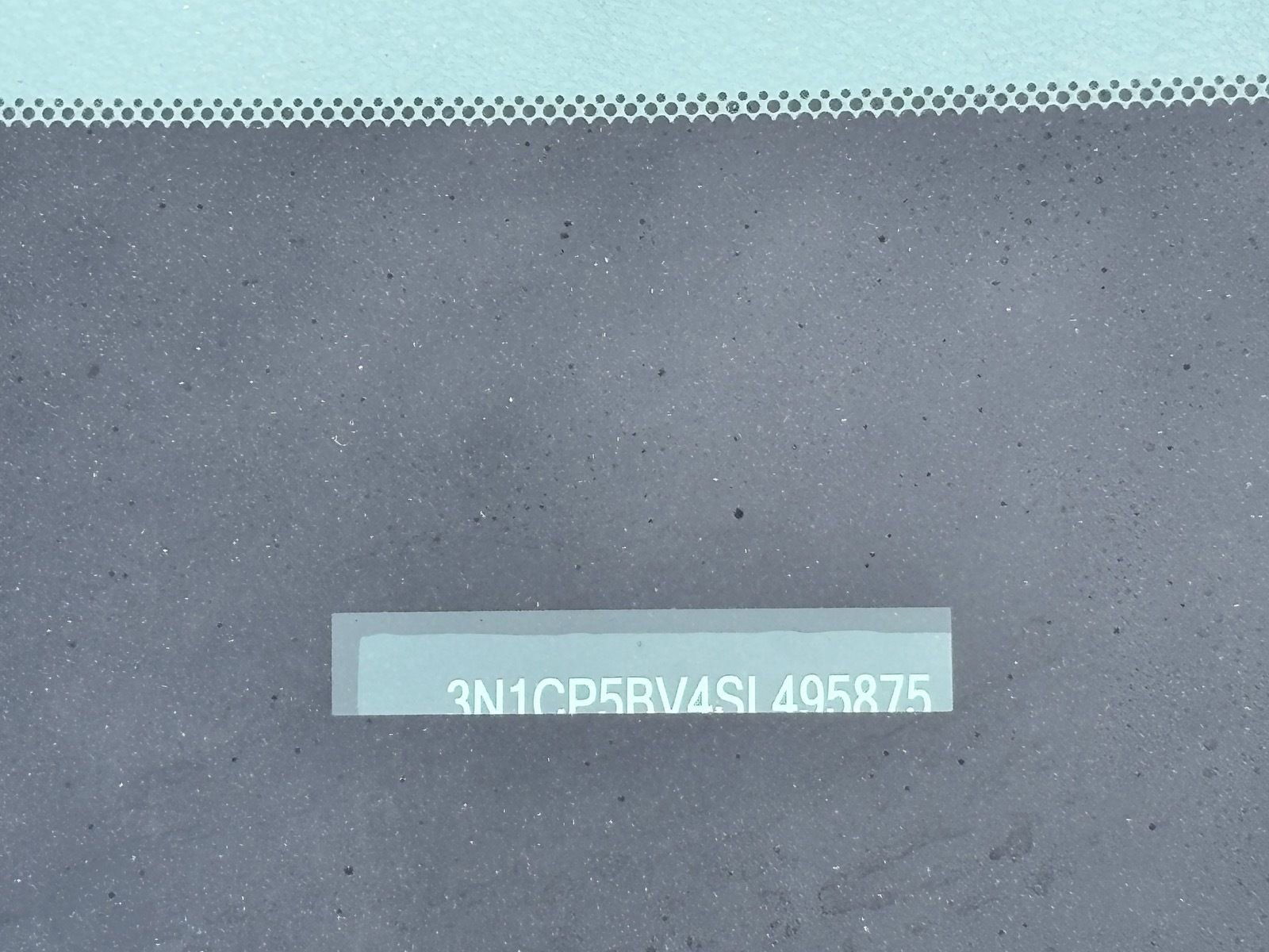 Certified 2025 Nissan Kicks Play S image 30