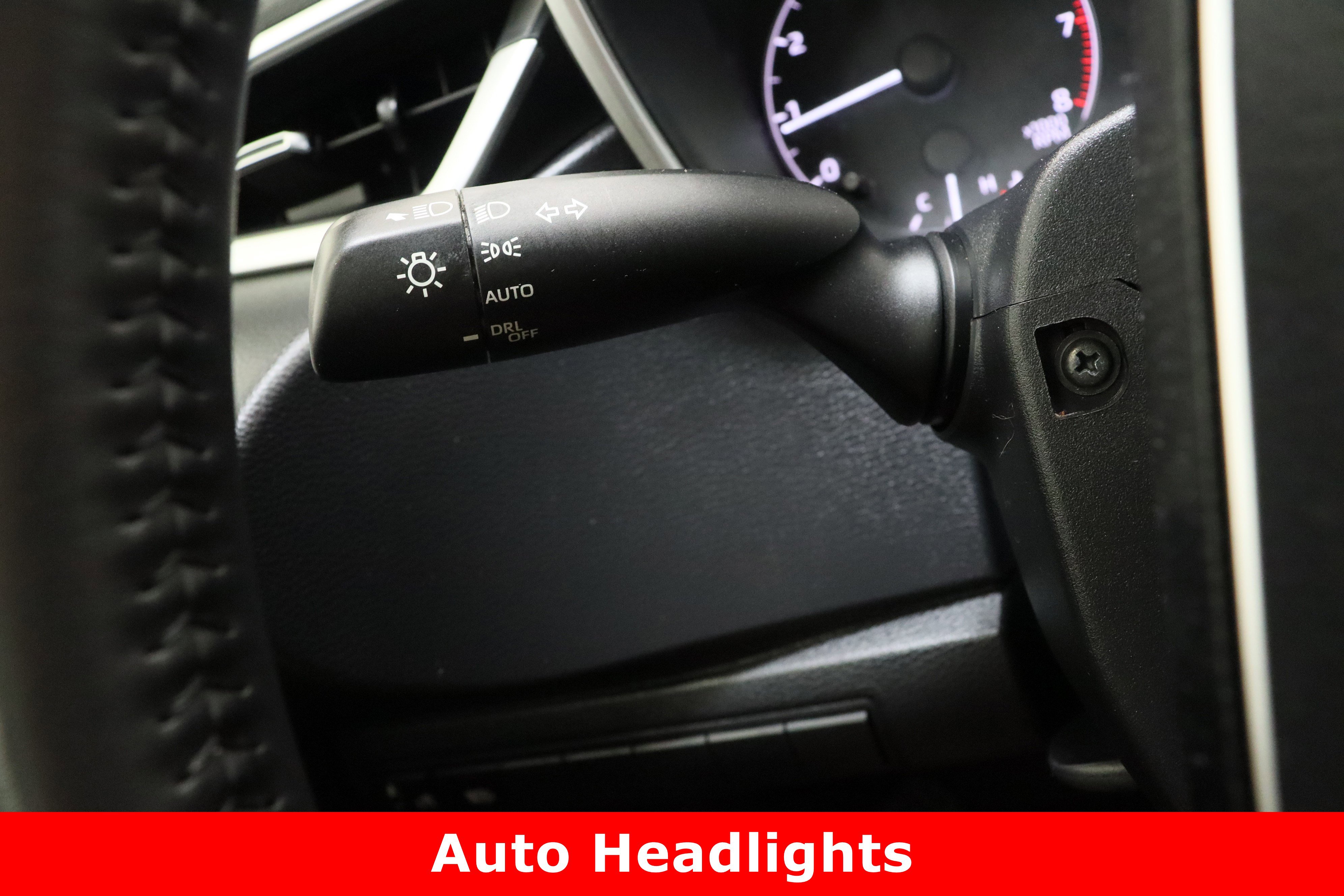 Used 2025 Toyota Corolla SE image 23