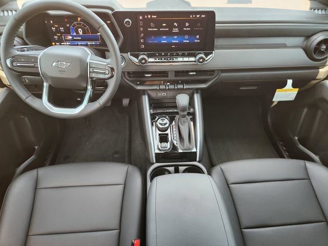 New 2026 Chevrolet Colorado Trail Boss AWD/4WD image 2