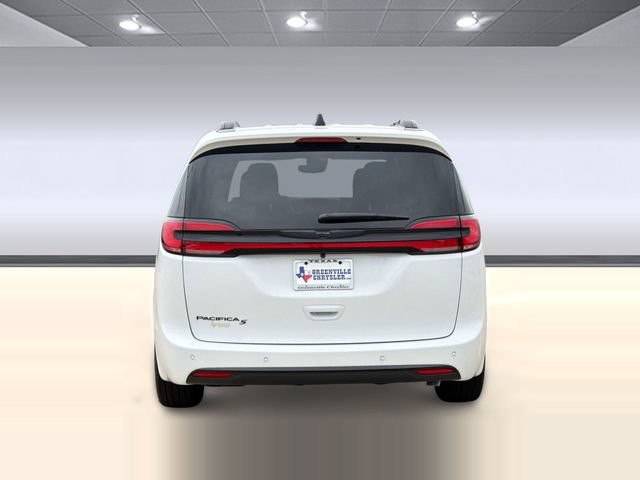New 2026 Chrysler Pacifica Select w/ S Appearance Package FWD image 10