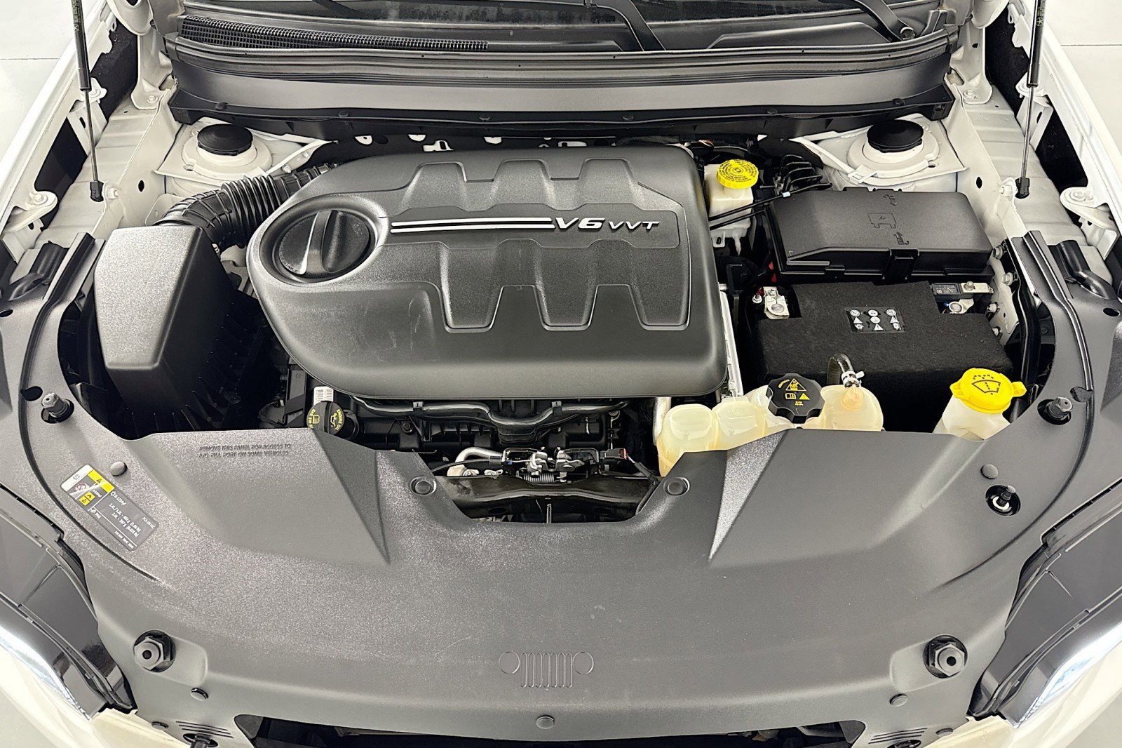 Used 2021 Jeep Cherokee Limited image 10