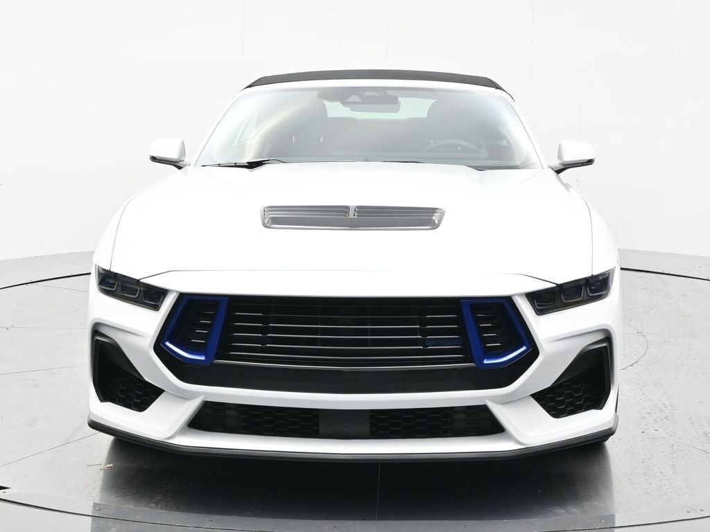 Used 2025 Ford Mustang GT Premium RWD image 2
