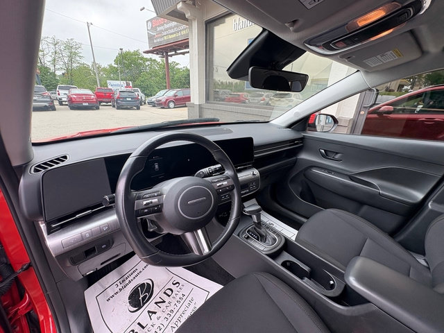 Used 2025 Hyundai Kona SEL FWD image 15