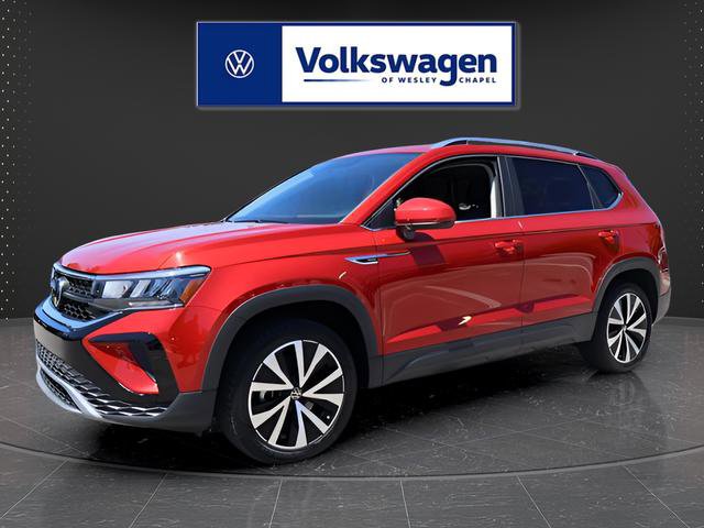 Certified 2022 Volkswagen Taos SE w/ Panoramic Sunroof Package FWD image 4