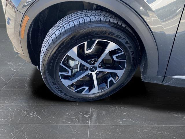 Certified 2024 Kia Sportage EX image 40