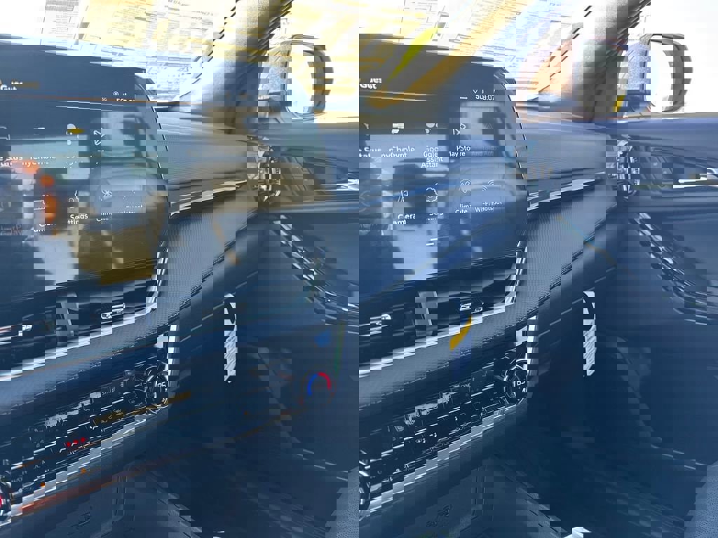 New 2026 Chevrolet Equinox LT w/ Convenience Package II image 19