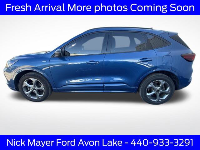 Used 2023 Ford Escape ST-Line w/ Tech Pack #1 AWD/4WD image 9