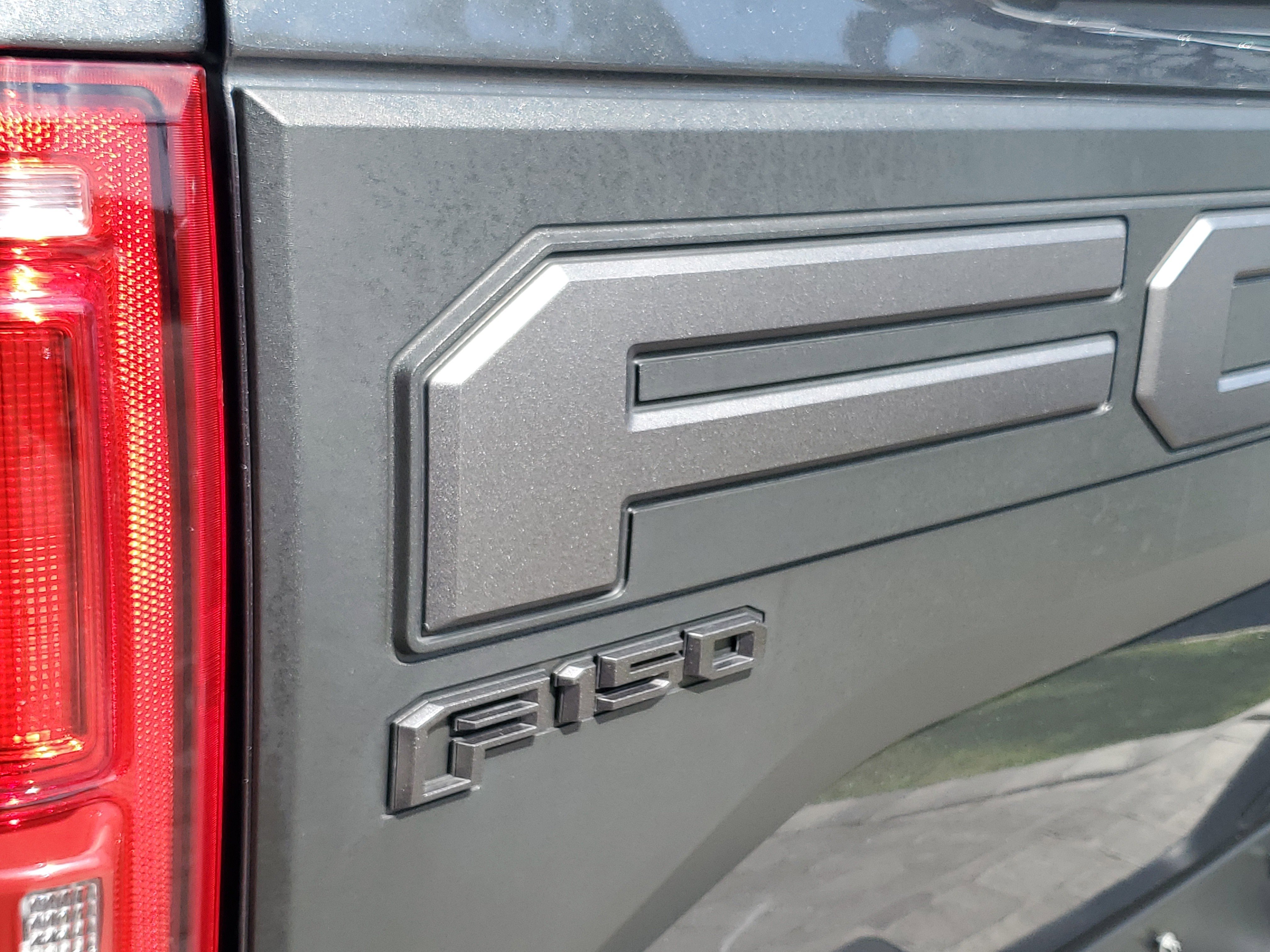 Used 2019 Ford F150 Raptor w/ Equipment Group 802A Luxury image 9