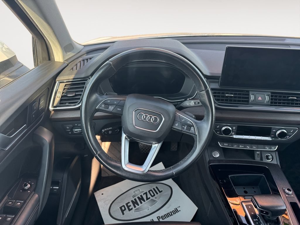 Used 2021 Audi Q5 e Prestige AWD/4WD image 12