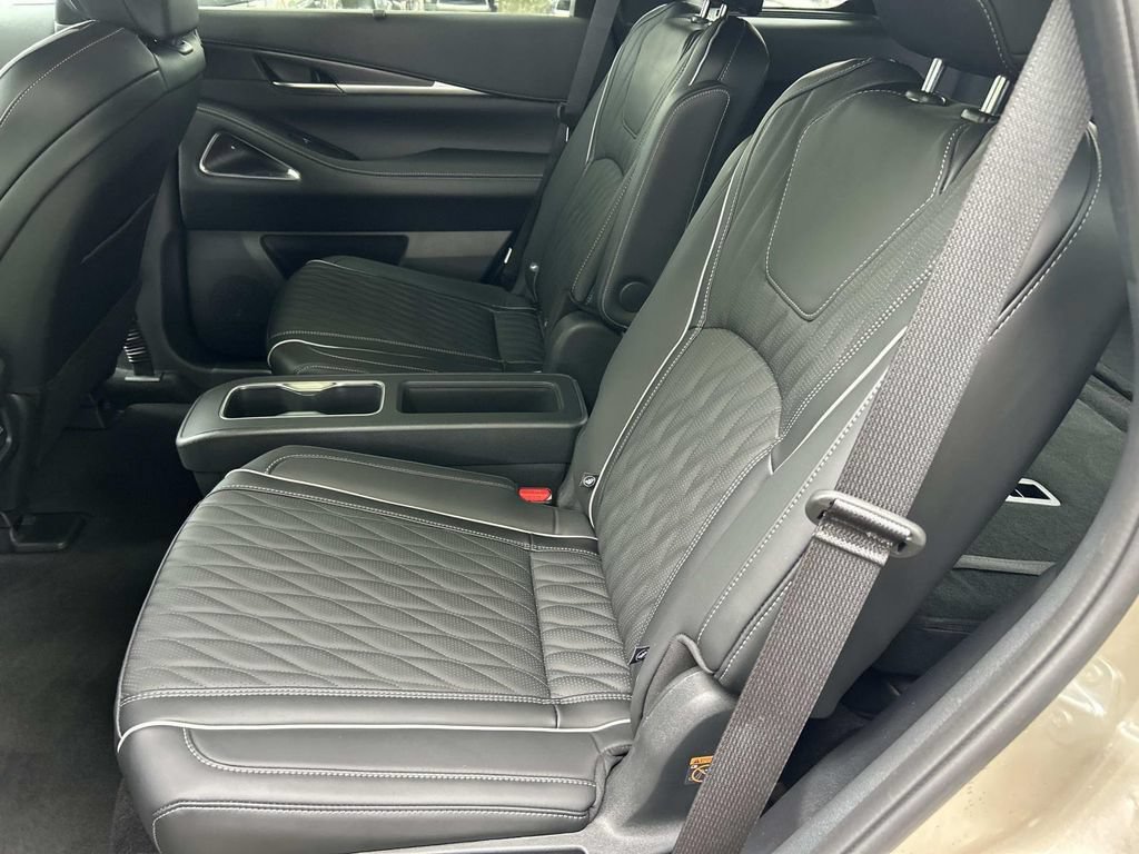 Used 2026 INFINITI QX60 Autograph w/ Dark Cargo Package AWD/4WD image 18