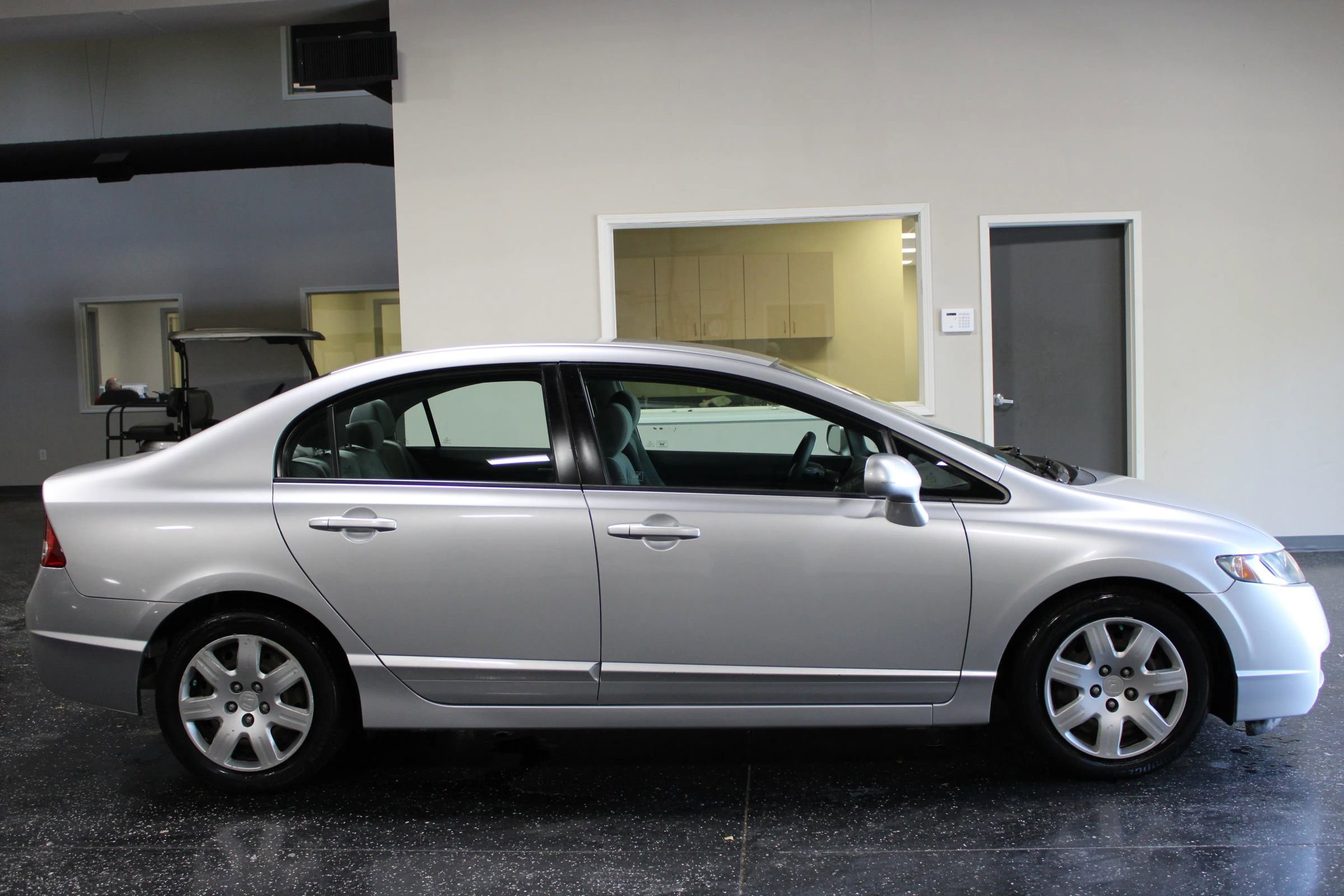 Used 2011 Honda Civic LX image 2