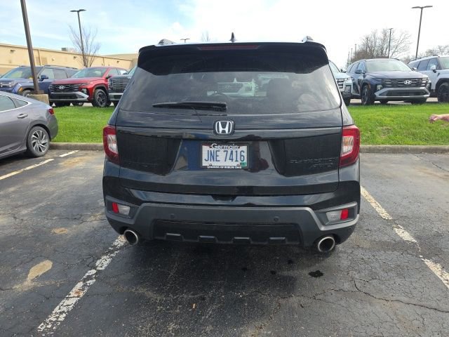 Used 2024 Honda Passport Black Edition image 7