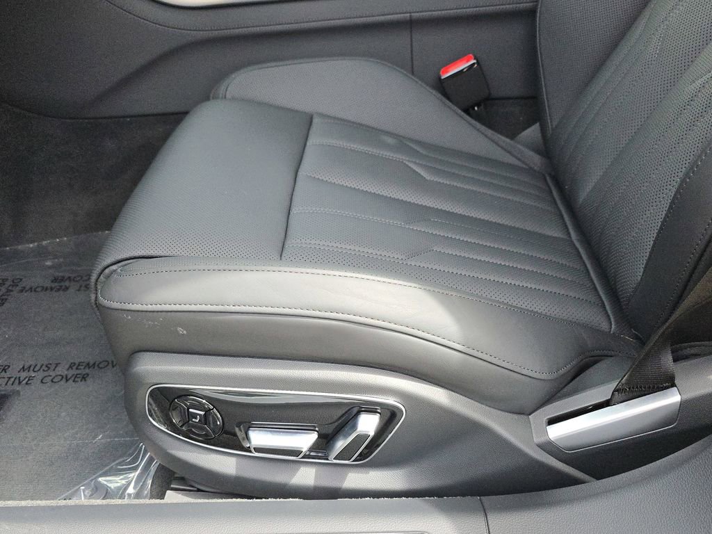 New 2026 Audi A8 L 3.0T AWD/4WD image 17