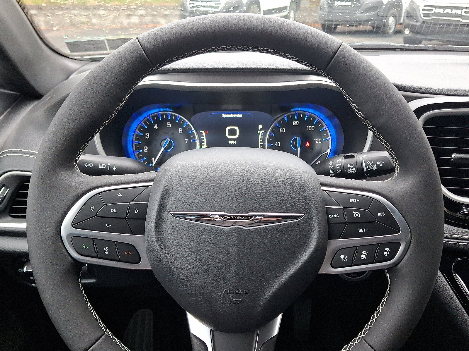 New 2026 Chrysler Pacifica Select image 14