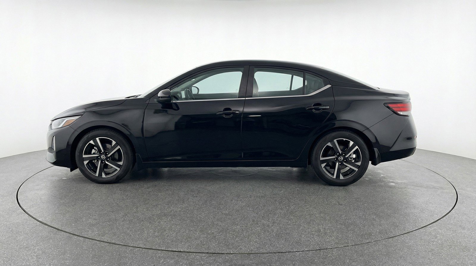 Used 2025 Nissan Sentra SV FWD image 5