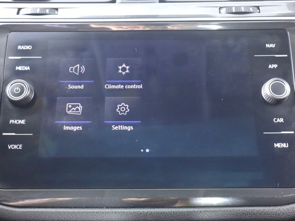Used 2019 Volkswagen Tiguan SEL w/ 3rd Row Seat Package AWD/4WD image 20