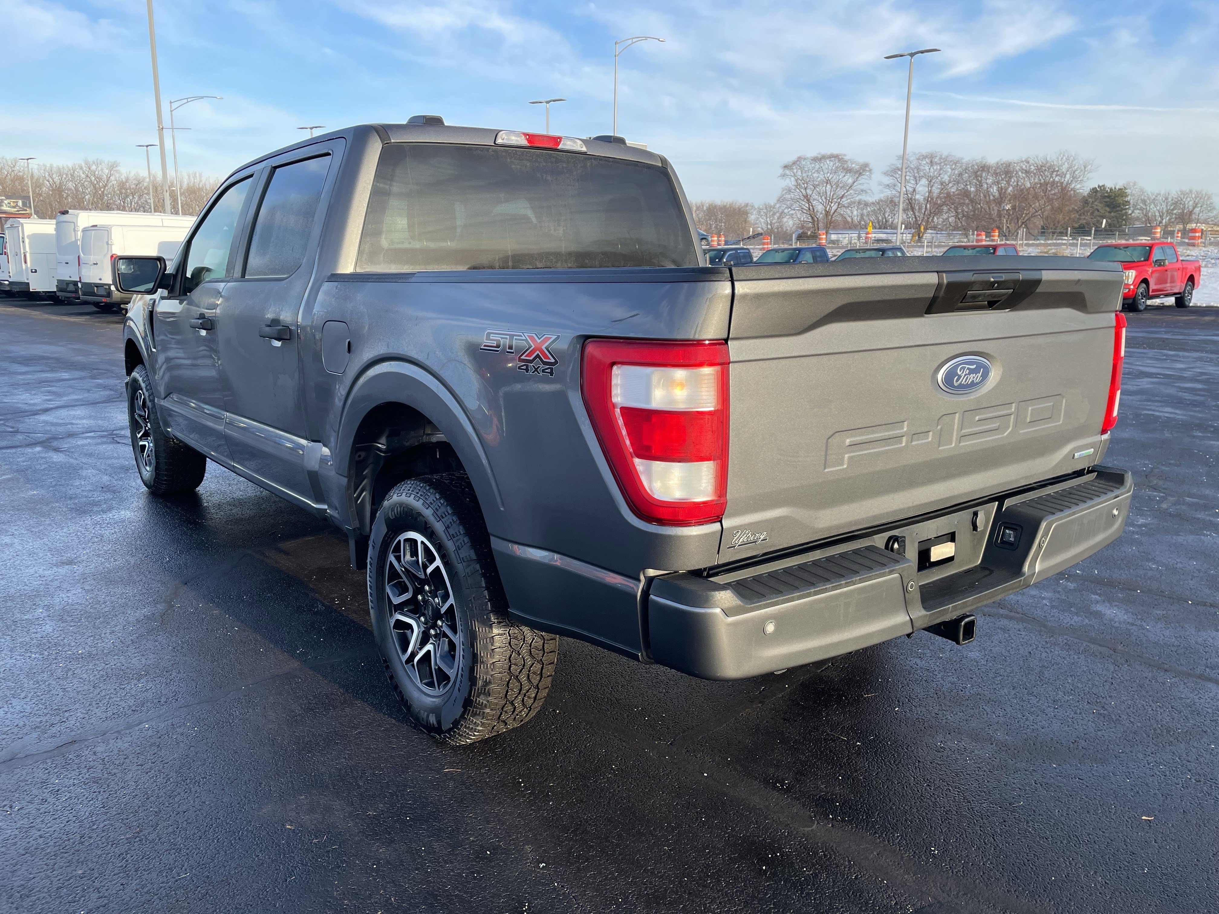 Used 2023 Ford F150 XL w/ Trailer Tow Package image 3
