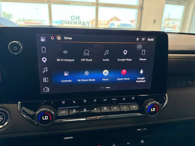 Used 2025 Chevrolet Colorado ZR2 AWD/4WD image 22