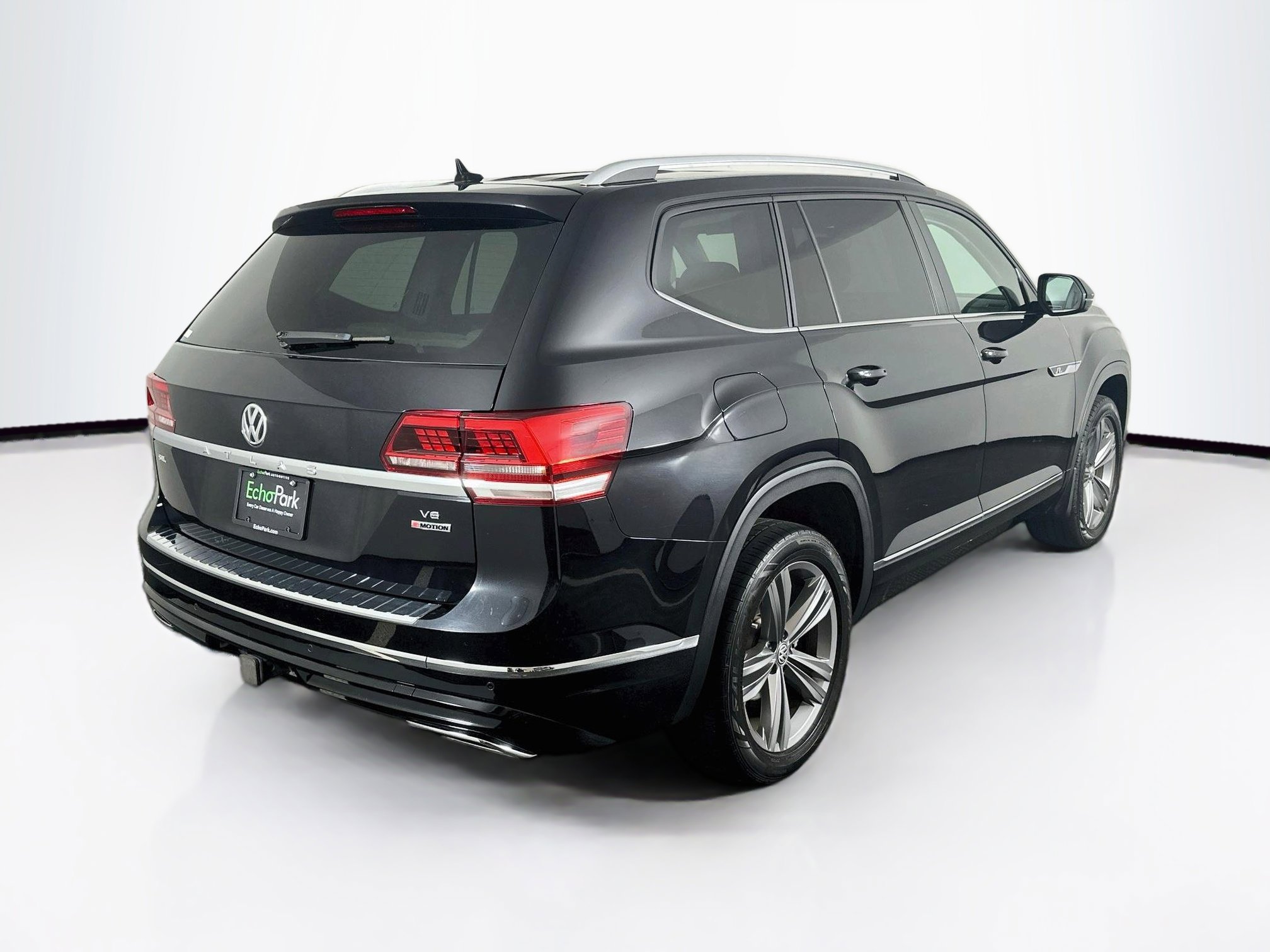 Used 2019 Volkswagen Atlas SEL R-Line AWD/4WD image 9
