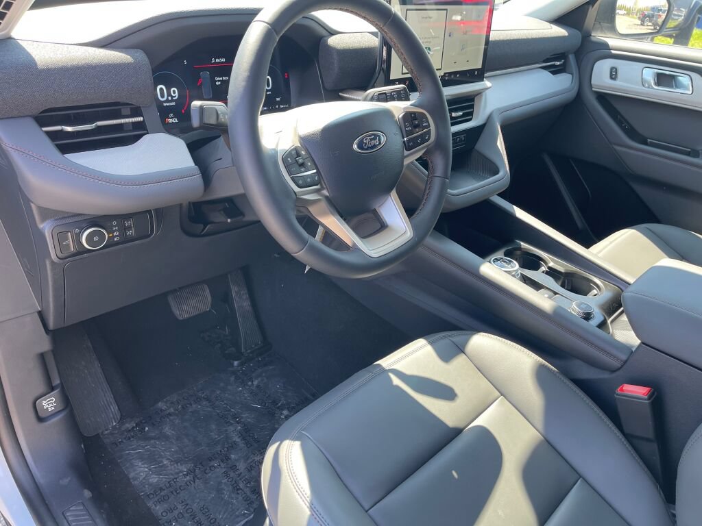 New 2026 Ford Explorer Active w/ Active Comfort Package AWD/4WD image 7