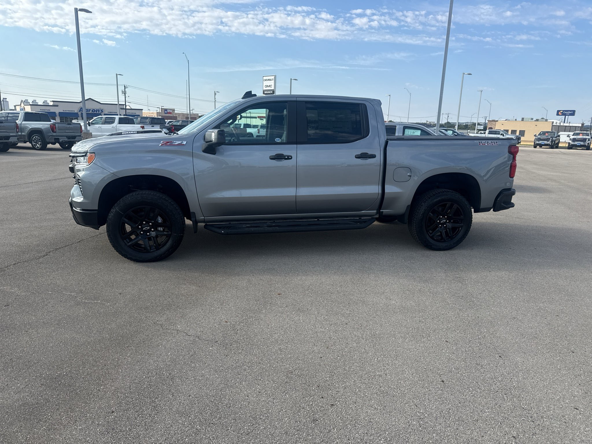 New 2026 Chevrolet Silverado 1500 LT Trail Boss w/ LT Trail Boss Premium Package AWD/4WD image 4