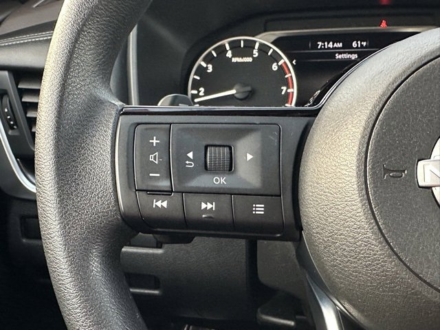 Used 2023 Nissan Rogue SV image 38