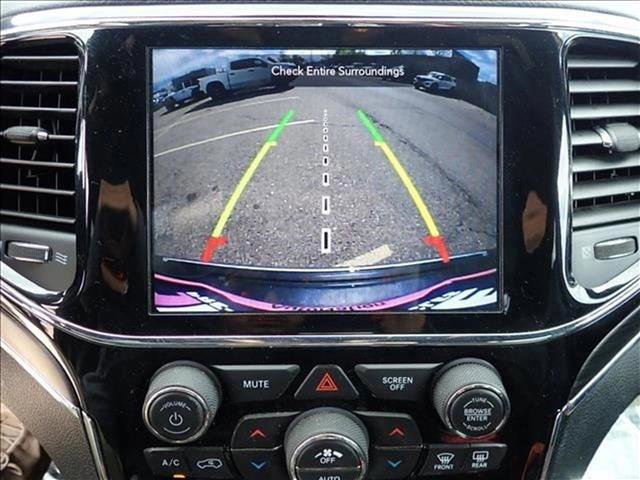Used 2019 Jeep Grand Cherokee Limited w/ Trailer Tow Group IV AWD/4WD image 17