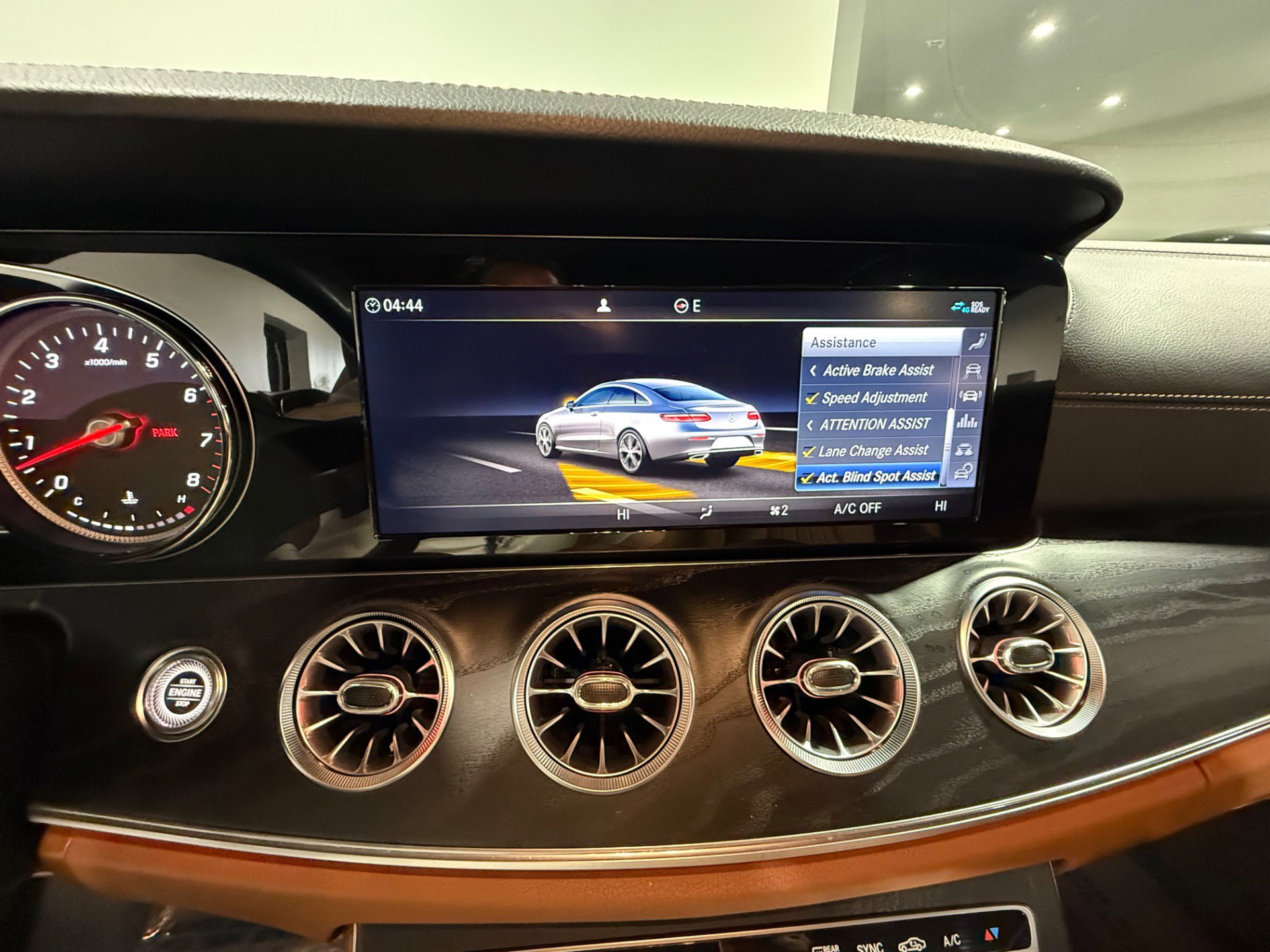 Used 2019 Mercedes-Benz E 450 4MATIC Coupe image 35