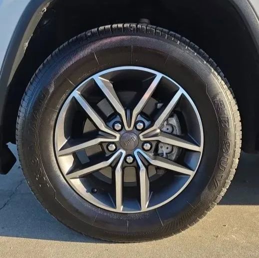 Used 2019 Jeep Grand Cherokee Limited w/ Luxury Group II image 58