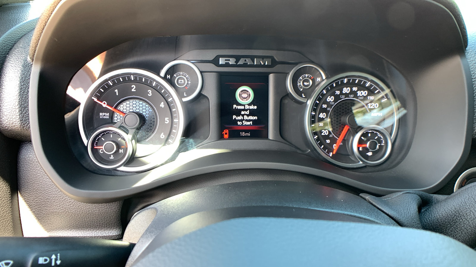 New 2026 RAM 2500 Tradesman AWD/4WD image 15