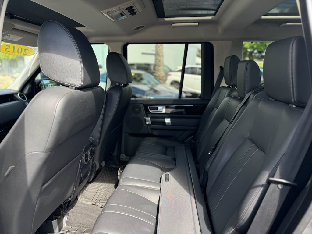 Used 2015 Land Rover LR4 HSE AWD/4WD image 16