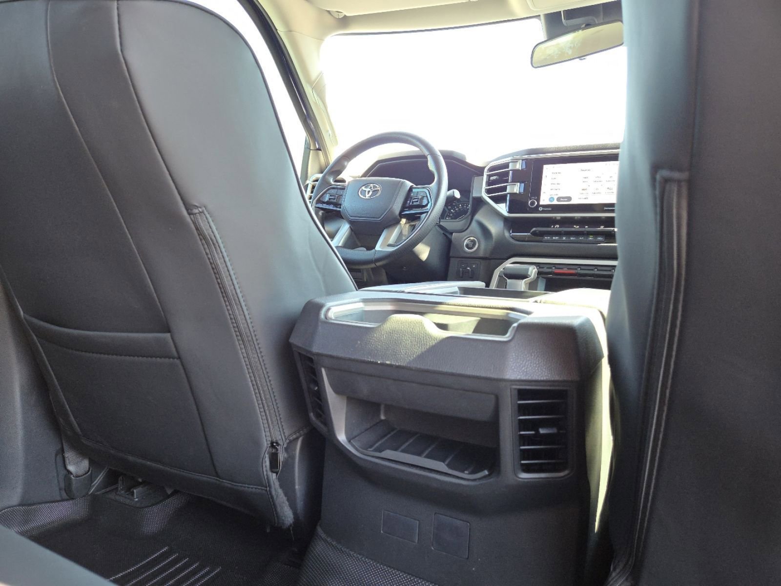 Used 2022 Toyota Tundra SR5 w/ Convenience Package image 23