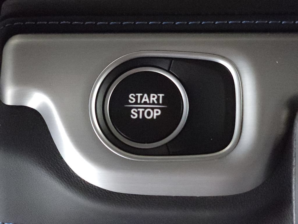 Certified 2025 Mercedes-Benz G 580 w/ EQ Technology image 17