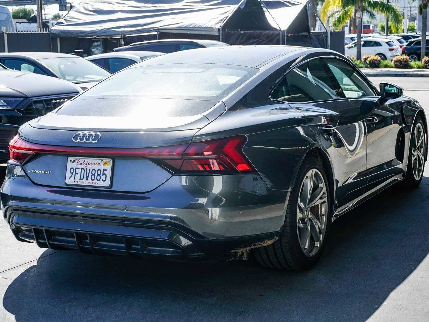 Used 2022 Audi e-tron GT Premium Plus image 4