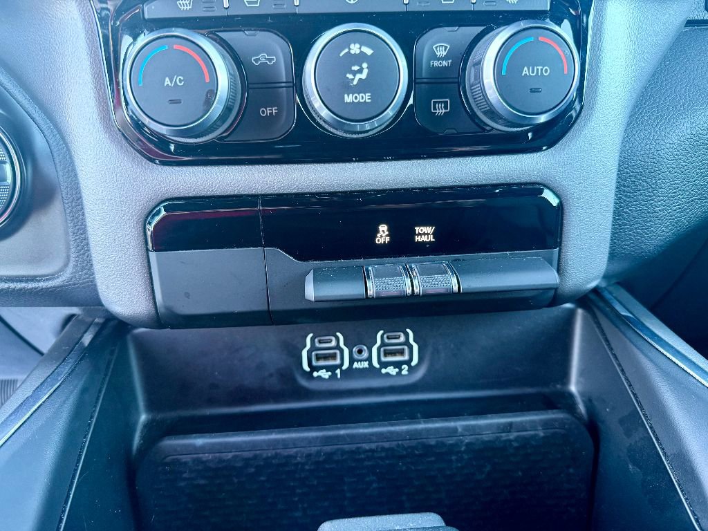 Used 2024 RAM 1500 Laramie image 22