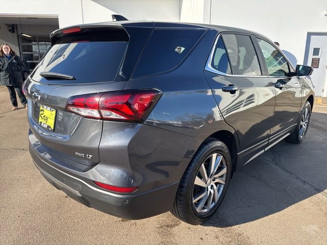 Used 2023 Chevrolet Equinox LT AWD/4WD image 4
