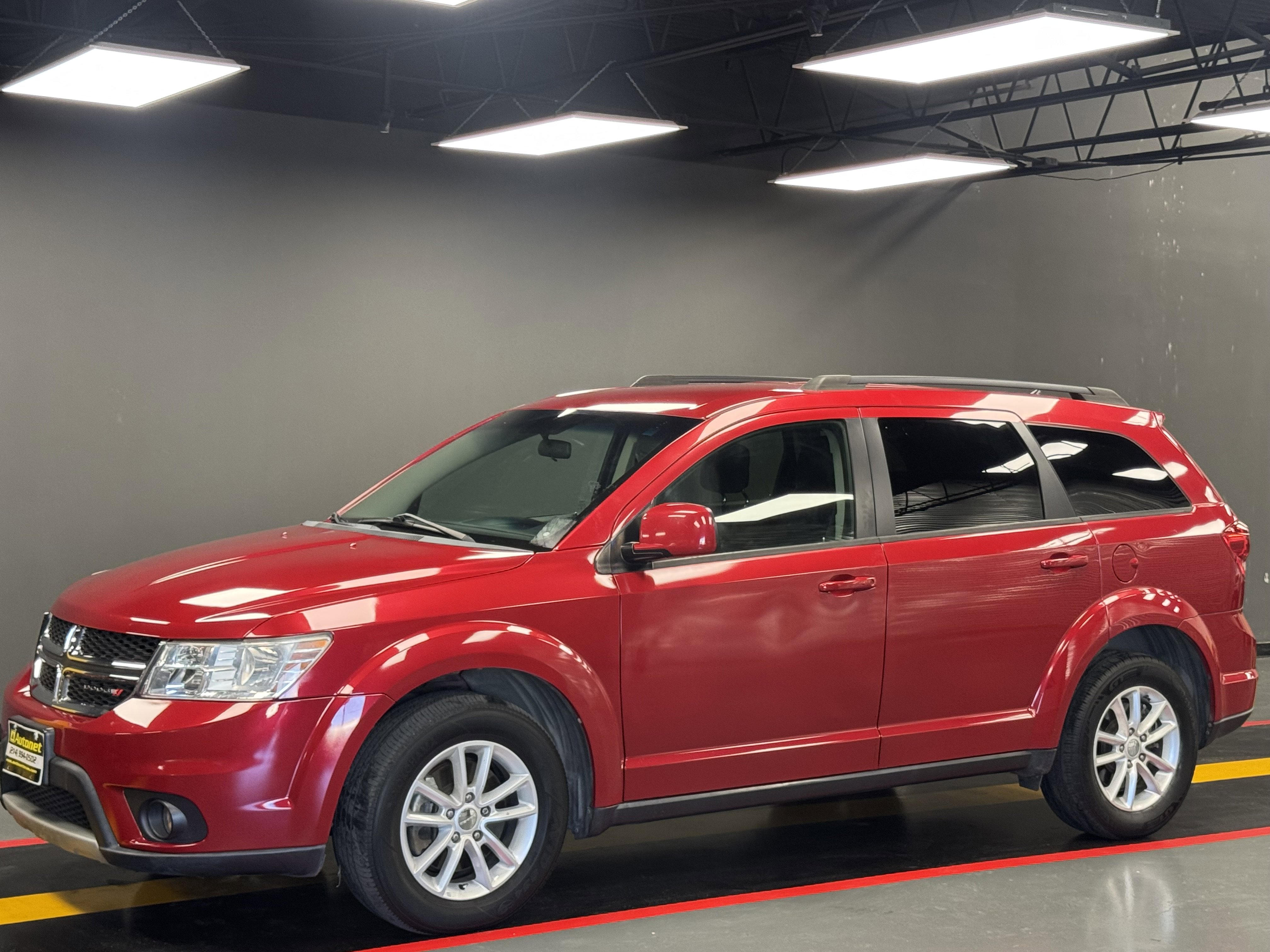 Used 2015 Dodge Journey SXT w/ Flexible Seating Group image 1