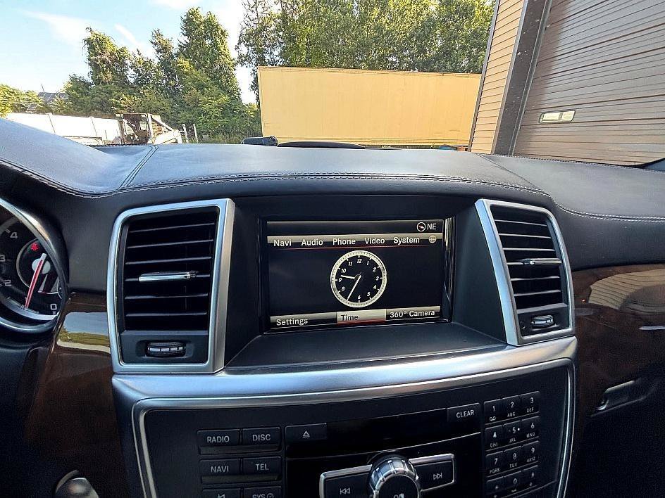 Used 2015 Mercedes-Benz ML 63 AMG 4MATIC image 28