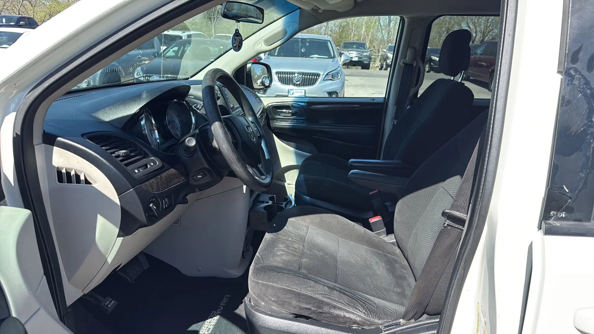 Used 2011 Dodge Grand Caravan Mainstreet w/ PWR Convenience Group FWD image 9