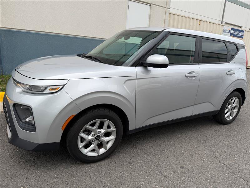 Used 2020 Kia Soul S FWD image 4