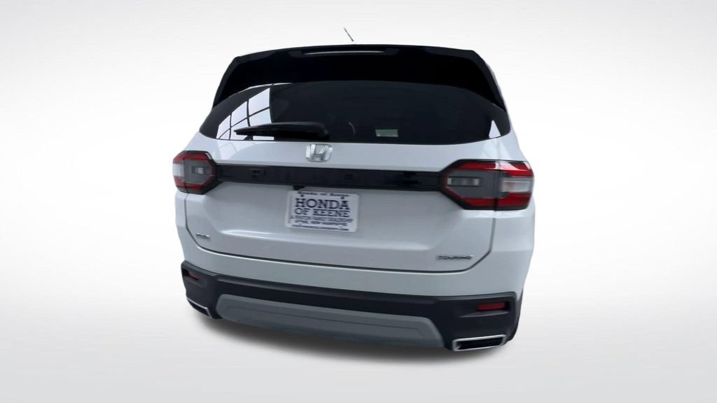 Used 2024 Honda Pilot Touring image 9