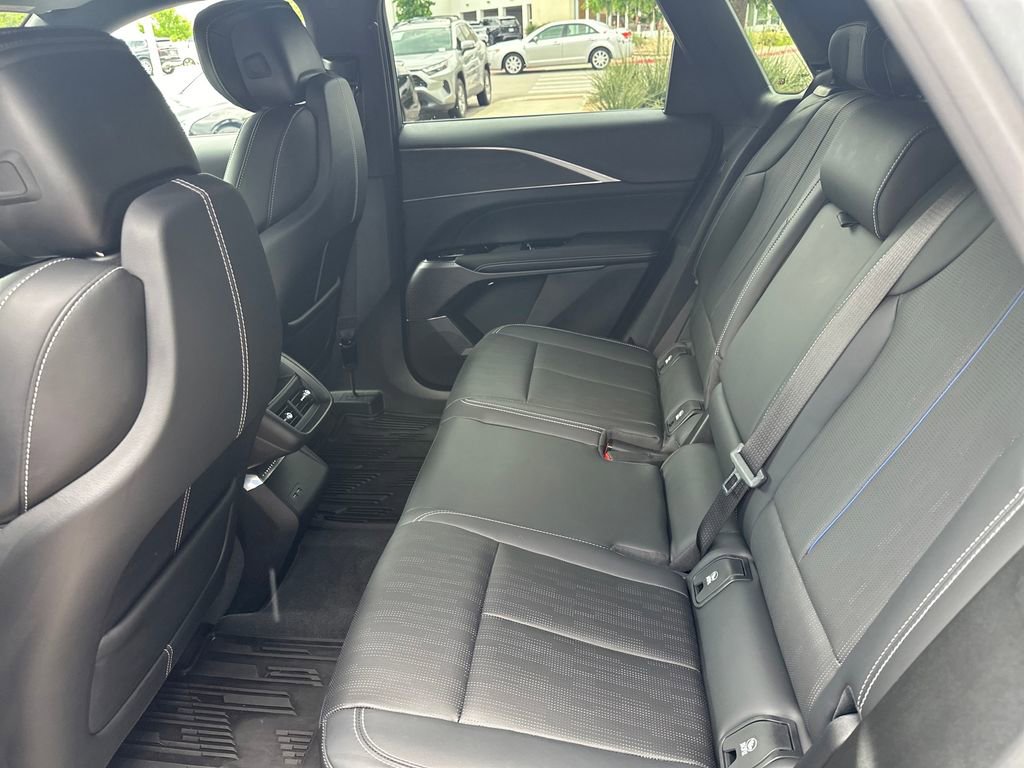 Used 2024 Cadillac Lyriq Sport RWD image 32
