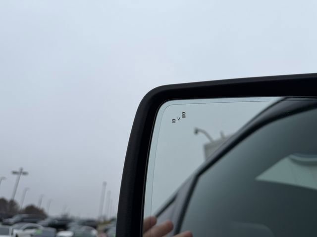 Used 2023 Ford F150 Lightning Lariat w/ Equipment Group 511A High image 17