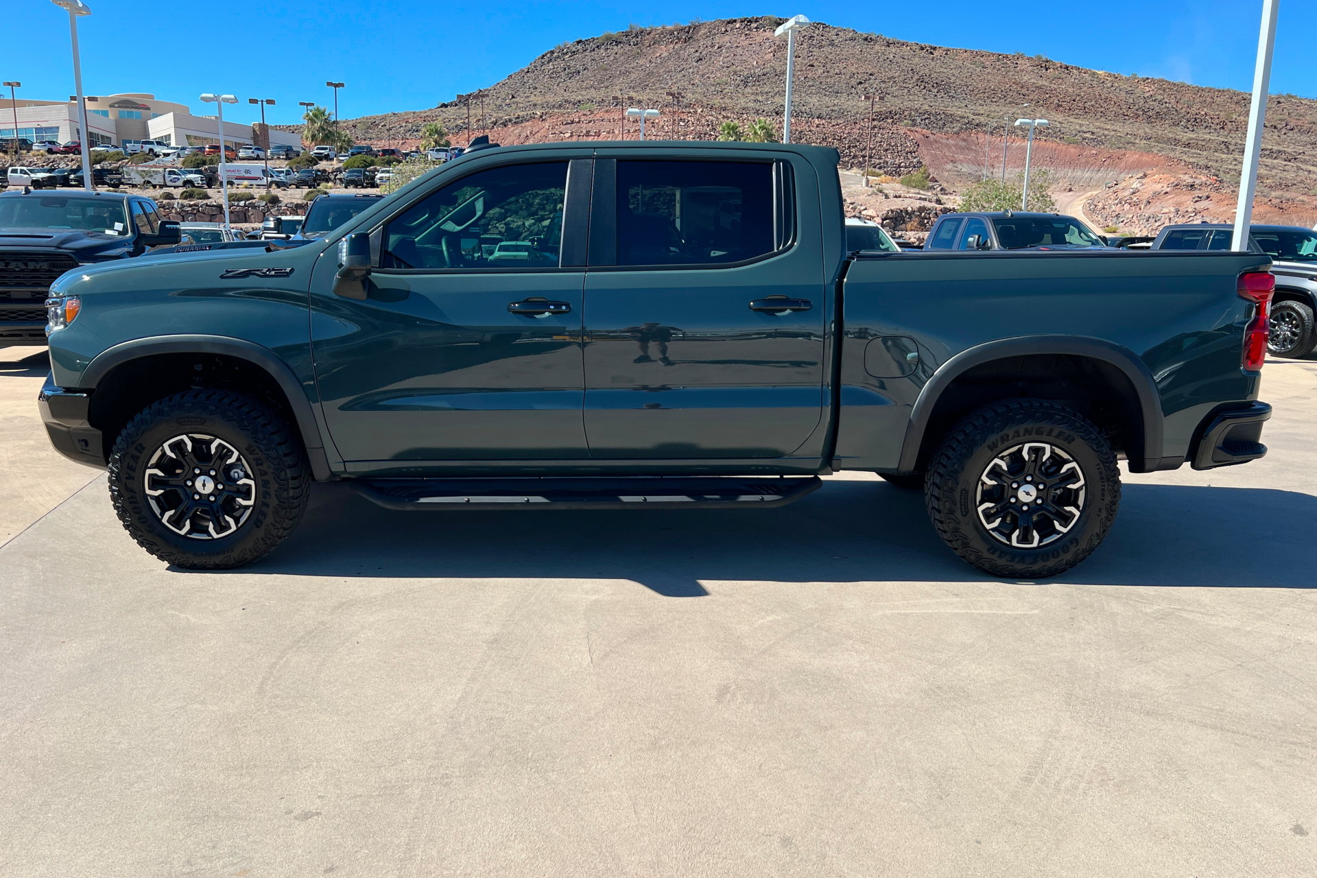 Used 2026 Chevrolet Silverado 1500 ZR2 AWD/4WD image 2