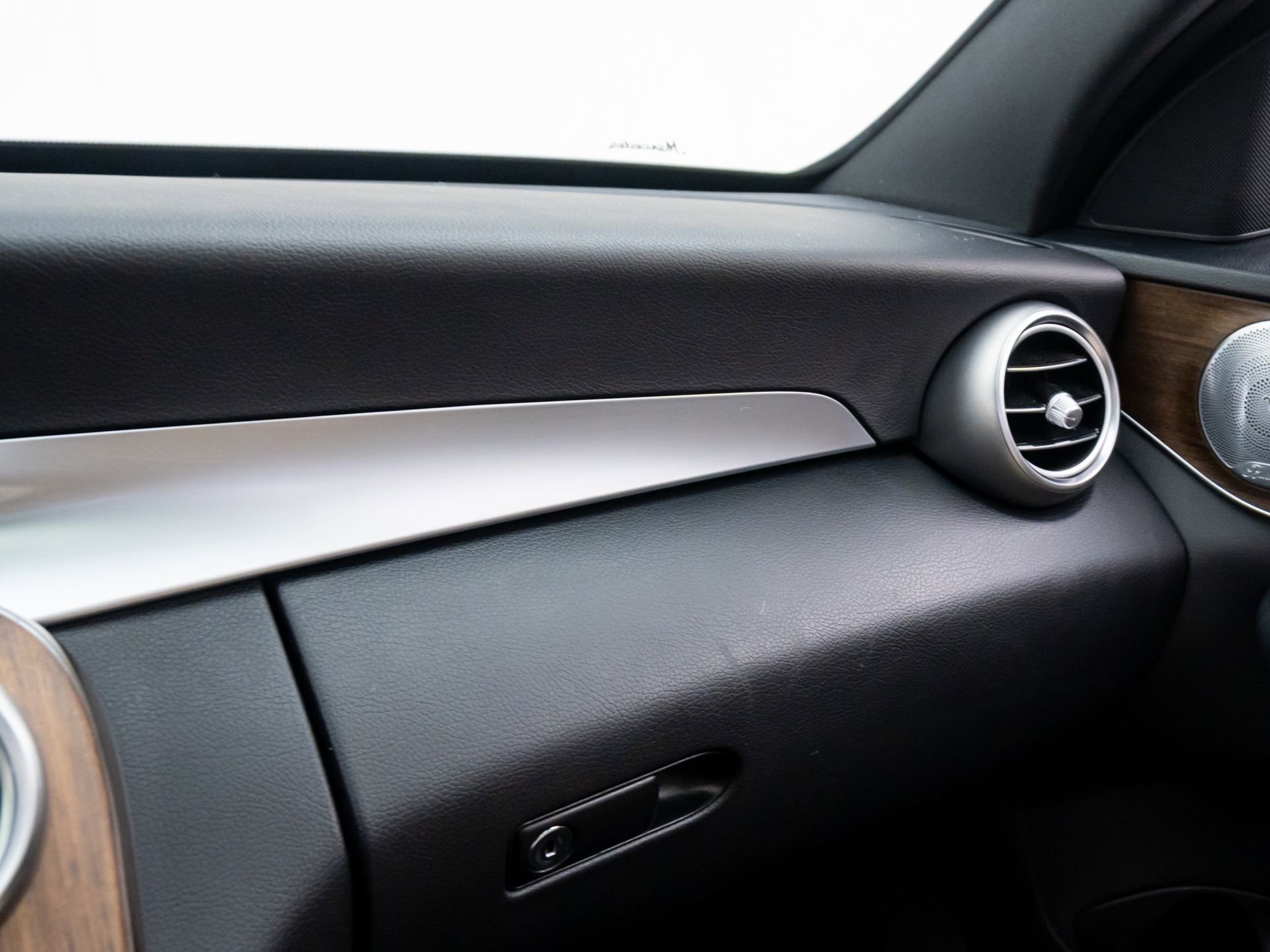 Used 2020 Mercedes-Benz C 300 C 300 image 28