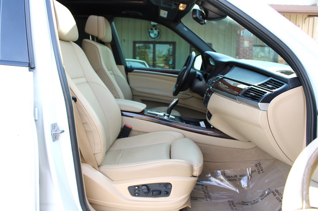 Used 2012 BMW X5 xDrive35d image 16