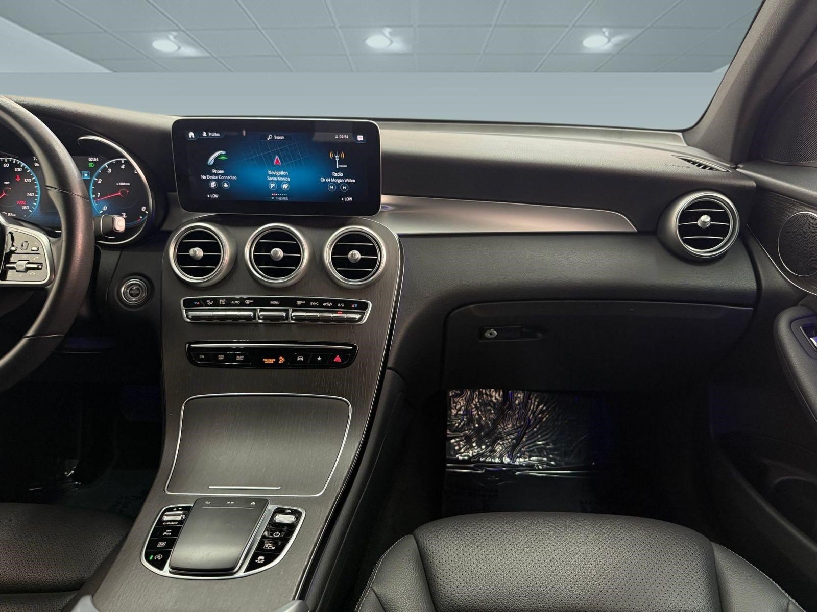 Certified 2022 Mercedes-Benz GLC 300 image 30
