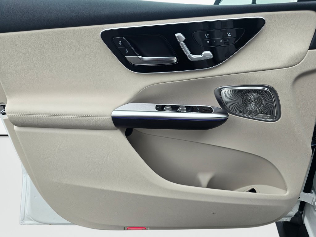 New 2026 Mercedes-Benz GLC 300 4MATIC image 28