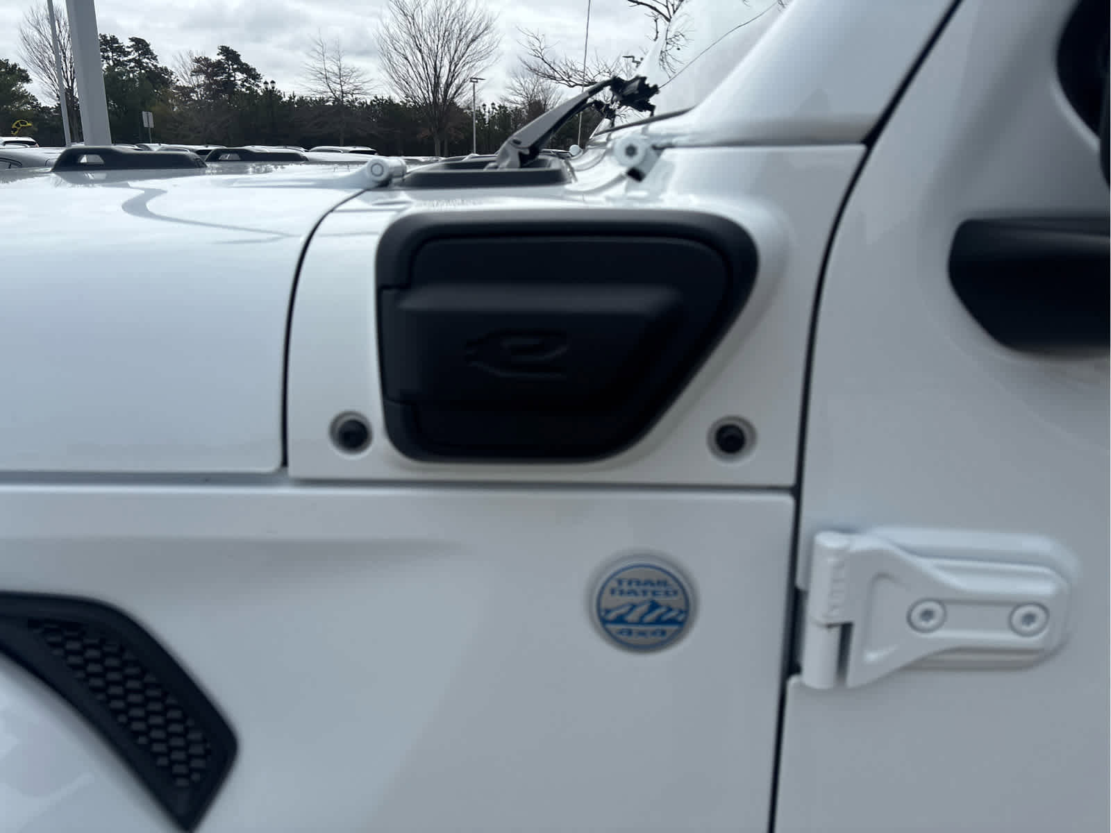 Used 2023 Jeep Wrangler Sahara image 9